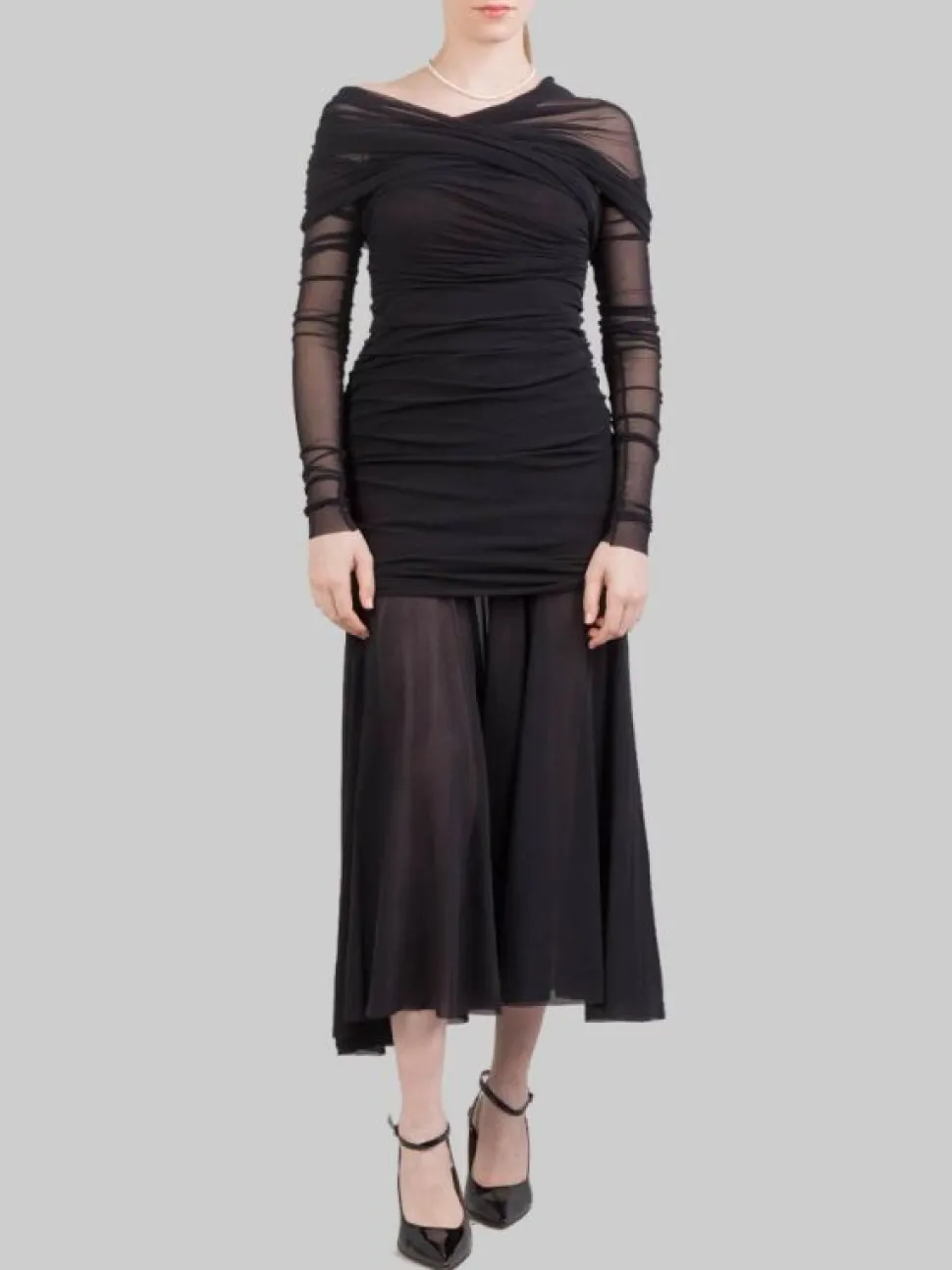 ABITO LUNGO NERO IN TULLE ELASTICIZZATO
