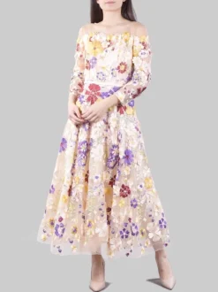 ABITO MIDI IN TULLE ROSA RICAMATO CON FIORI MULTICOLORE E MINI CINTURA IN VITA