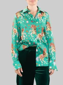 CAMICIA A FANTASIA FIORI E STELLE SU FONDO VERDE