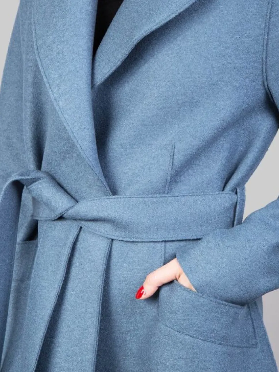 CAPPOTTO LUNGO BLU PETROLIO "A VESTAGLIA" IN LANA VERGINE PRESSATA CON CINTURA
