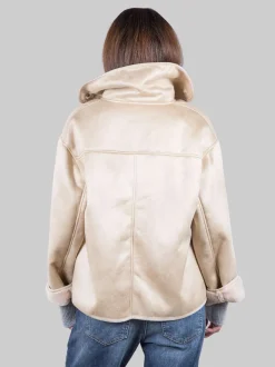 Giacca oversize in ecopelliccia