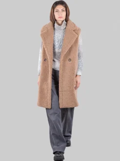 Gilet lungo in ecopelliccia
