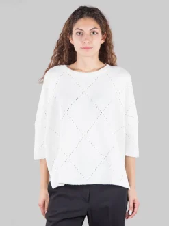Maglia con forature