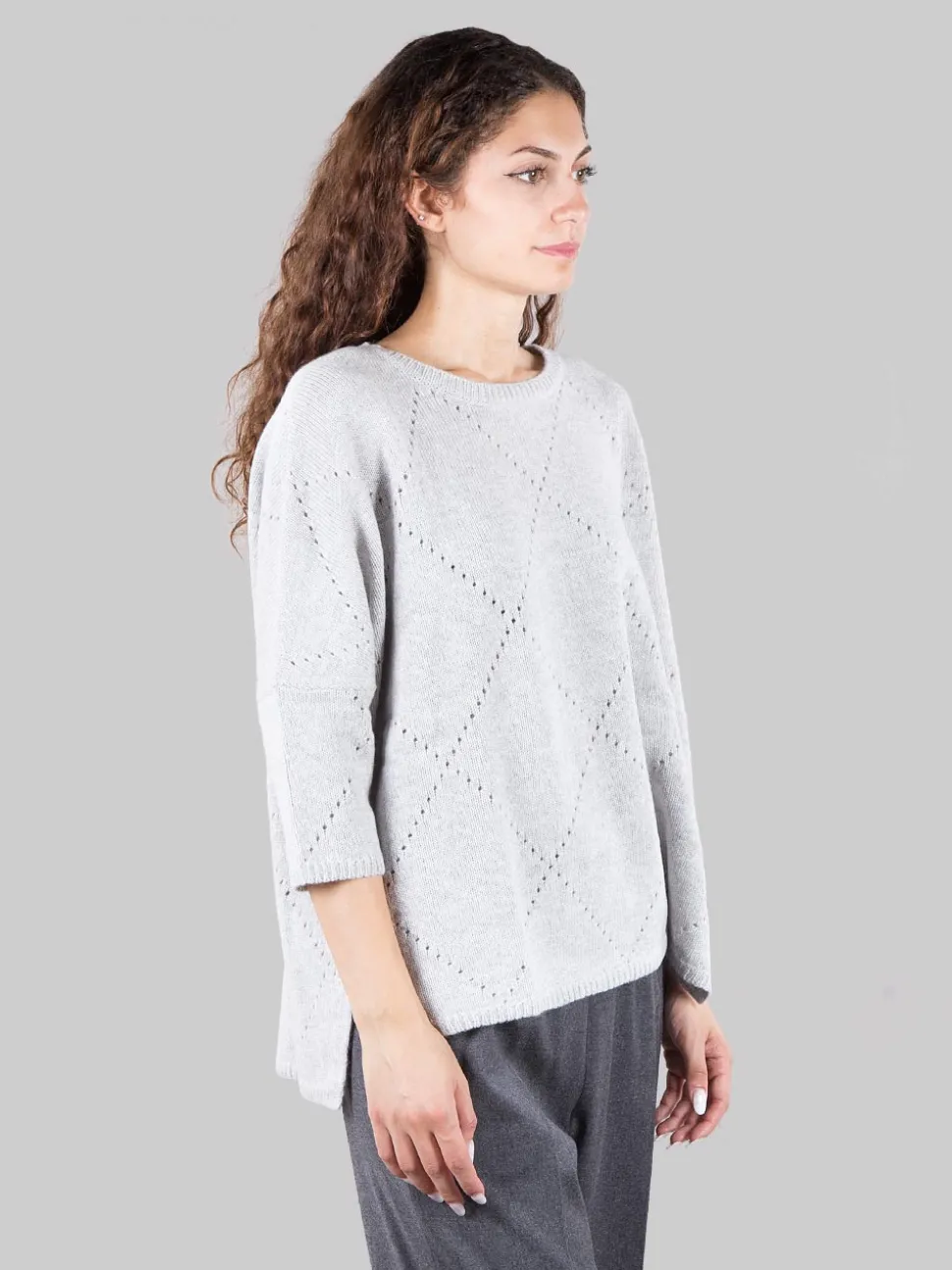 Maglia con forature