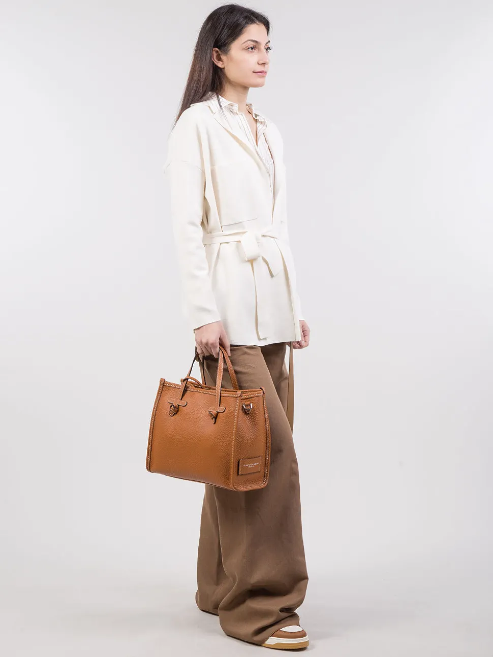 Marcella 32