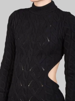 MINI ABITO NERO IN MAGLIA INTRECCIATA CON SCOLLATURA SULLA SCHIENA