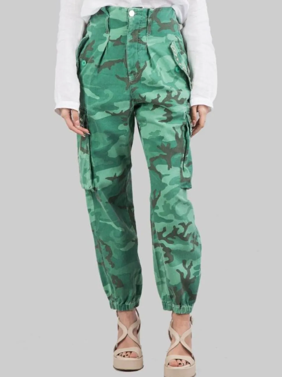 PANTALONI CARGO IN COTONE STAMPA MILITARE CON BORCHIE E STRASS