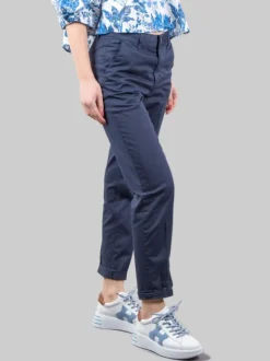 PANTALONI CHINO A SIGARETTA IN COTONE ELASTICIZZATO BLU SCURO