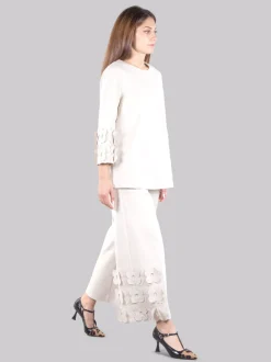 Pantaloni con fiori