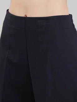 Pantaloni con fiori