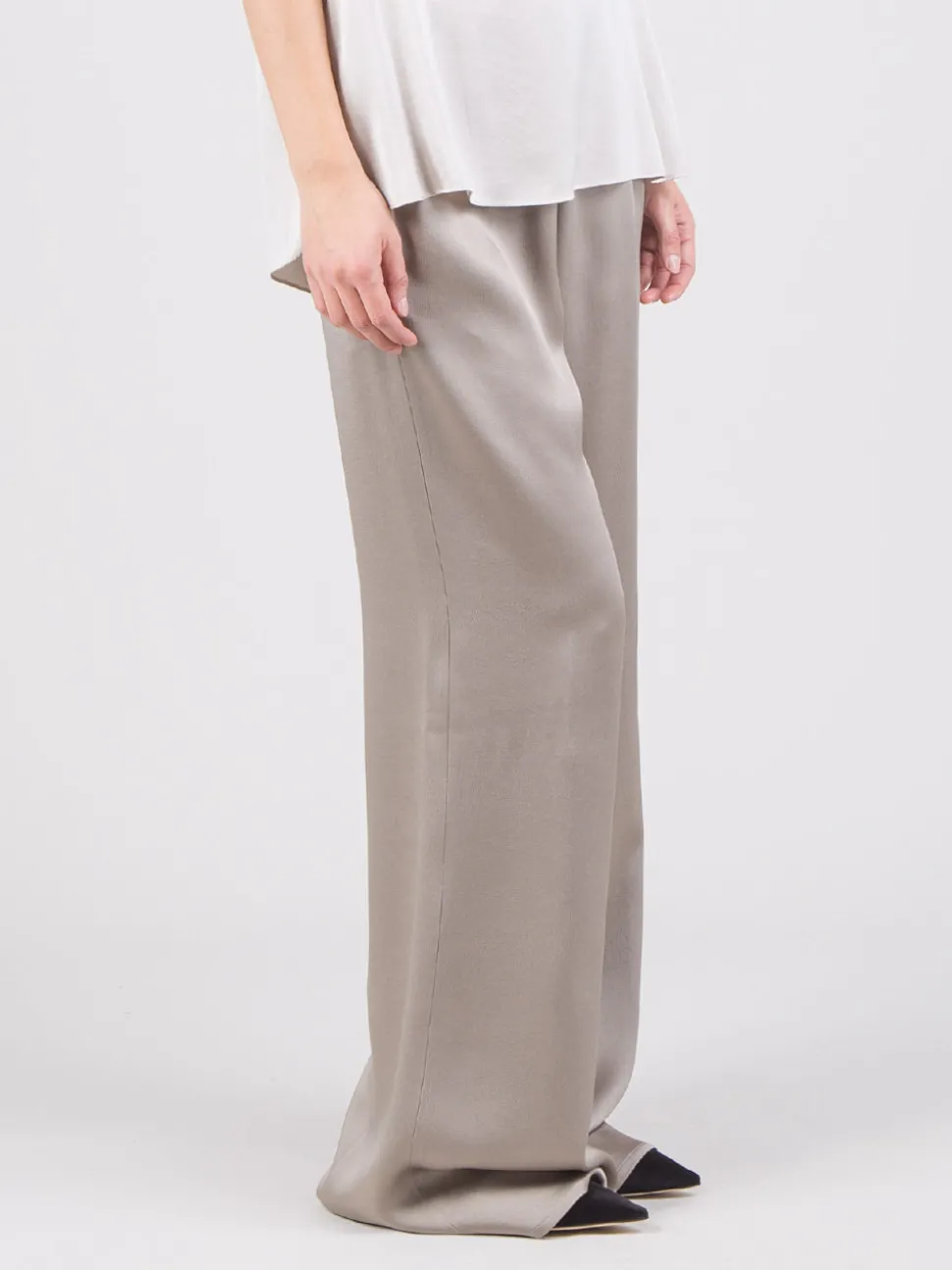 Pantaloni fluidi