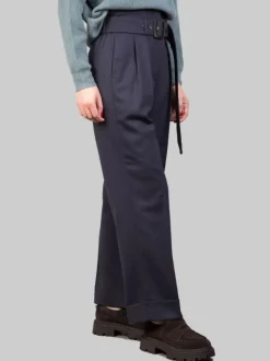 PANTALONI IN MISTO LANA BLU A VITA ALTA CON PINCES E CINTURA IN VITA