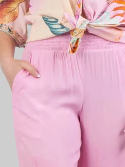 PANTALONI IN MISTO SETA CON DECORAZIONI IN PERLINE, STRASS E PIETRE COLORATE