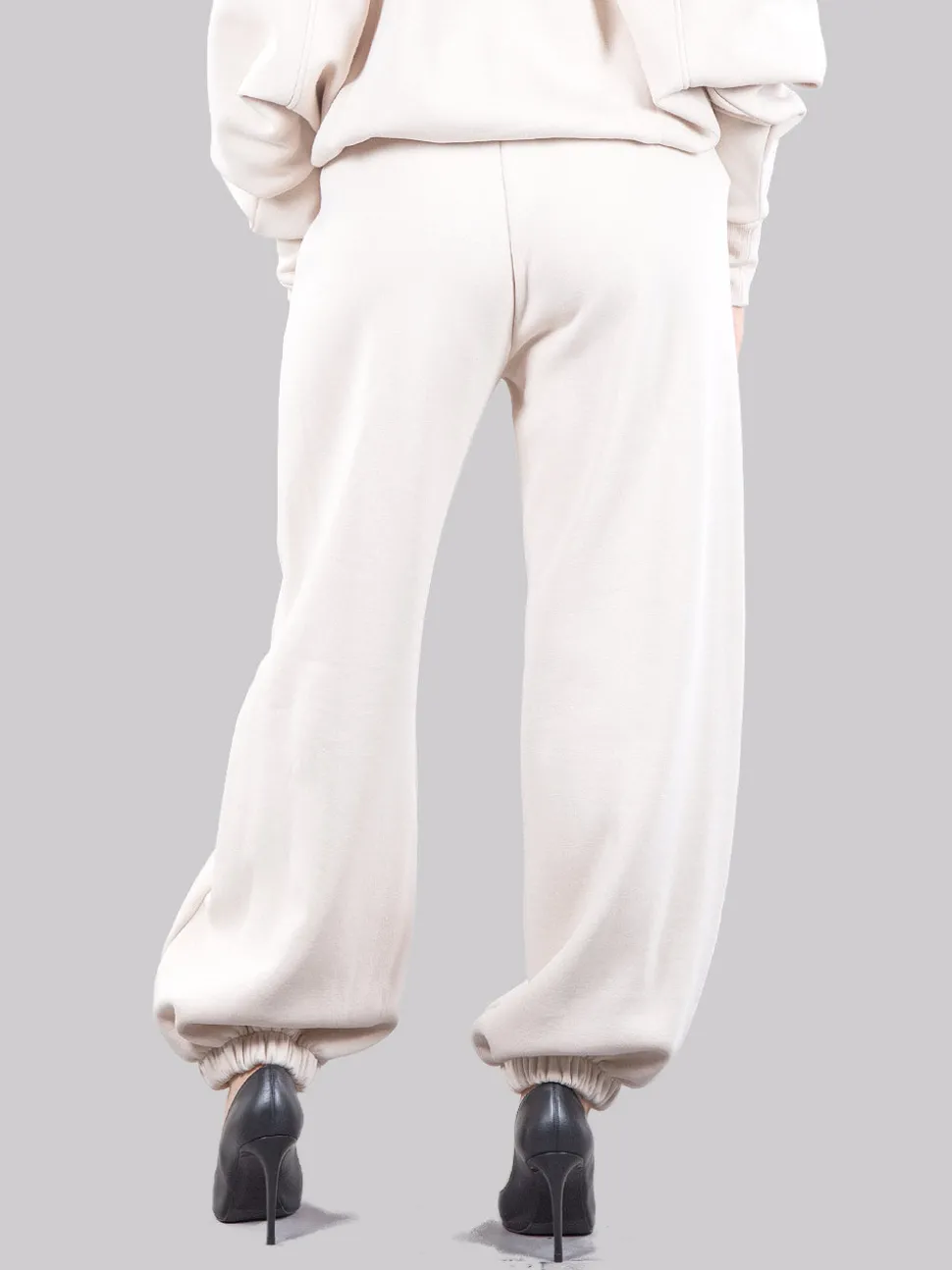 Pantaloni jogger