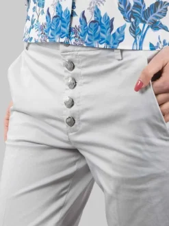 PANTALONI NIMA GRIGIO GHIACCIO CON BOTTONI GIOIELLO