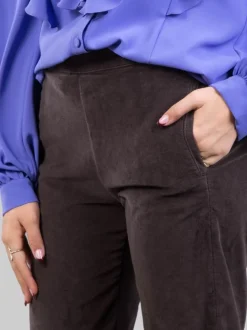 PANTALONI RELAXED CHINO A VITA ALTA MARRONE CAFFÈ IN VELLUTO ELASTICIZZATO
