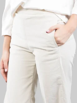 PANTALONI RELAXED CHINO A VITA ALTA PANNA IN VELLUTO ELASTICIZZATO