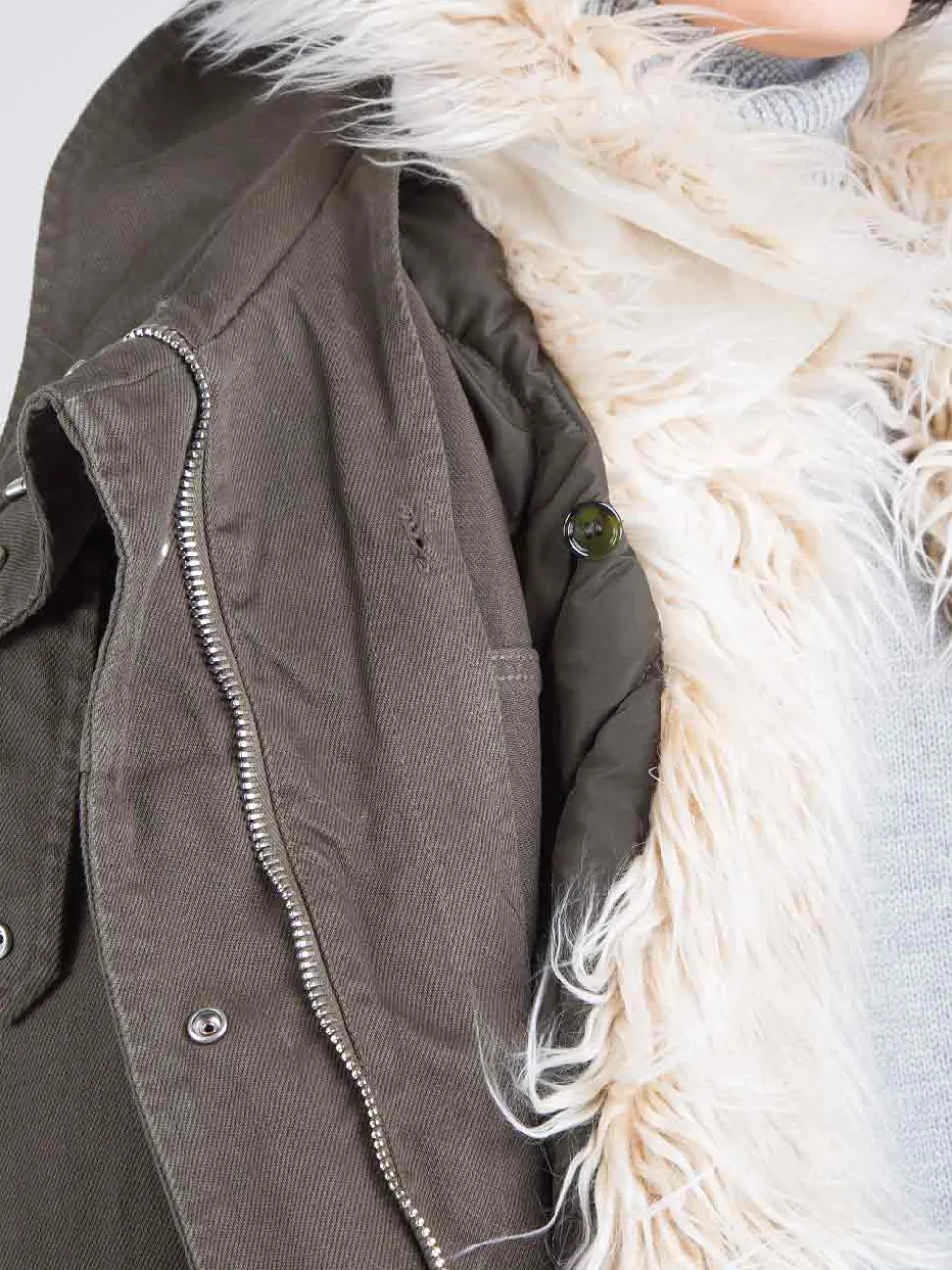 Parka con ecopelliccia