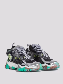 Sneaker Dominator
