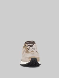 SNEAKER IN PELLE METALLIZZATA CON EFFETTO SFUMATO REALIZZATA A MANO