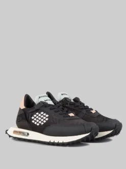 SNEAKER IN PELLE, NYLON LUCIDO E MATERIALE TECNICO EFFETTO GOMMATO REALIZZATA A MANO