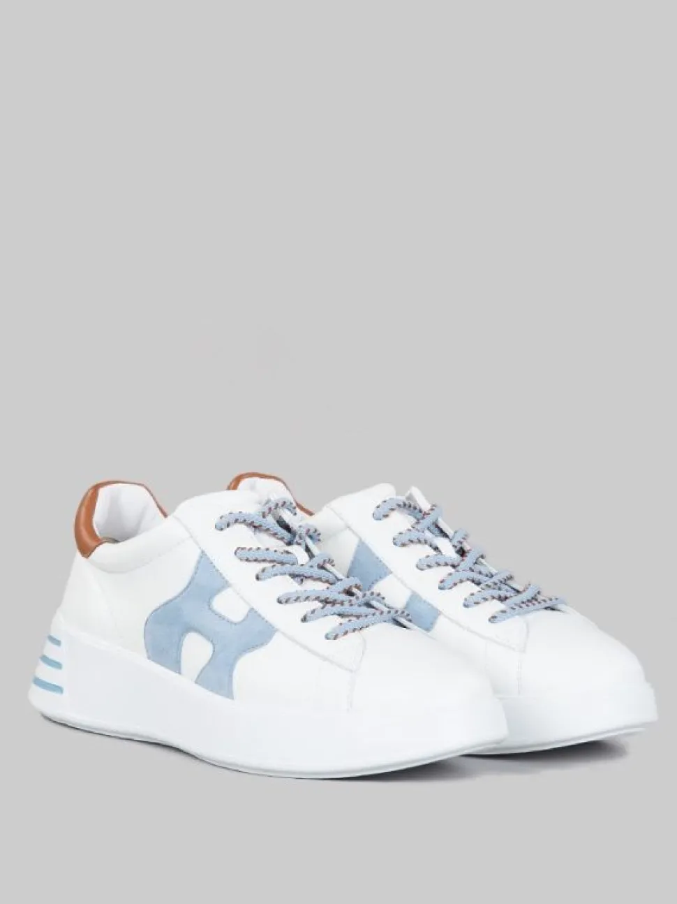 SNEAKER REBEL