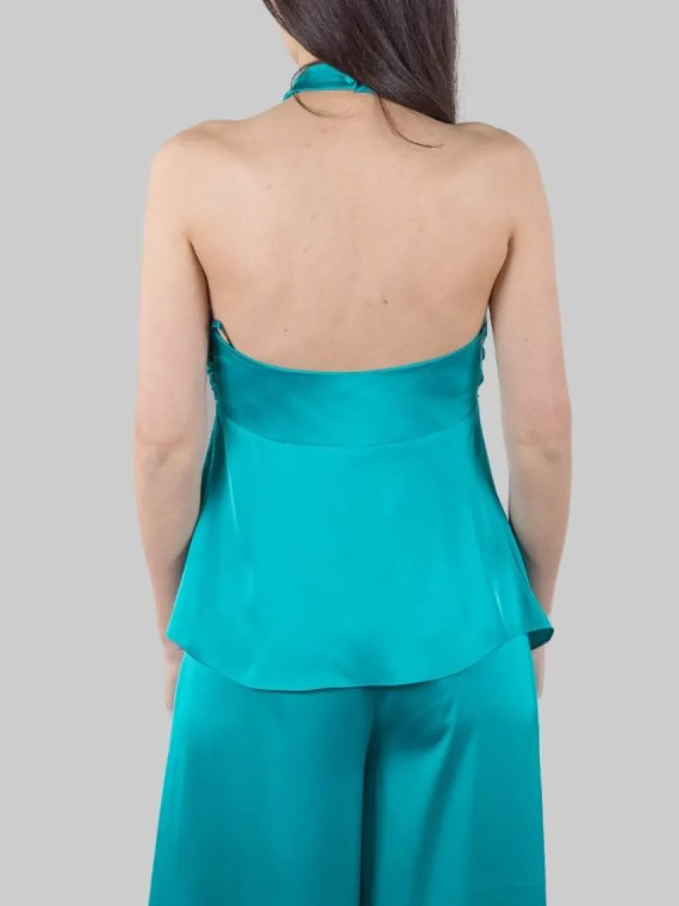 TOP VERDE IN RASO FLUIDO CON CHIUSURA AL COLLO