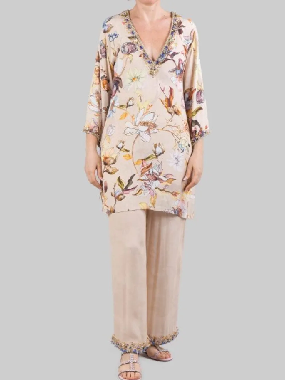 ABITO CAMICIA A FANTASIA DECORATO CON PERLINE,