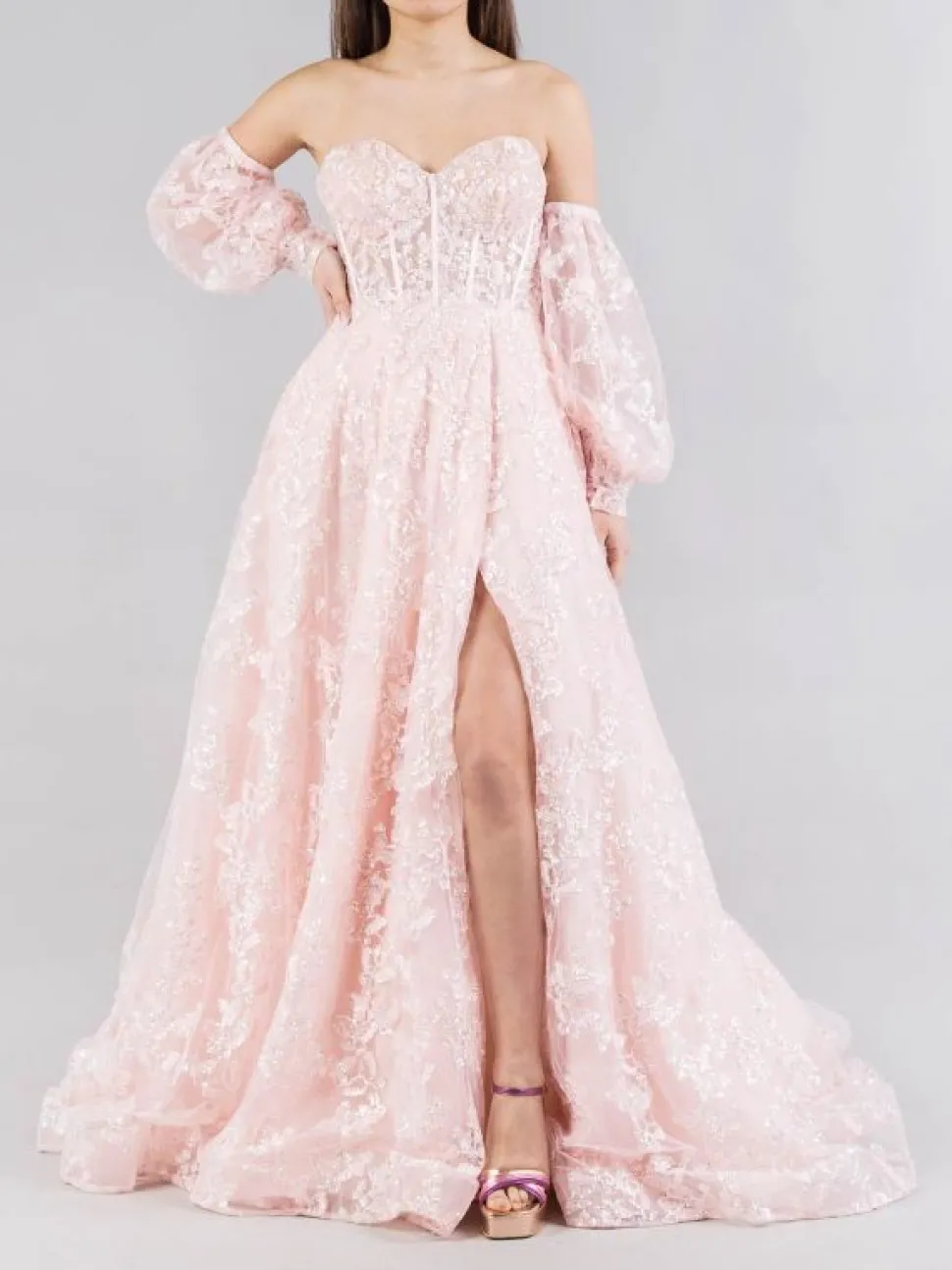 ABITO DA SERA IN TULLE RICAMATO