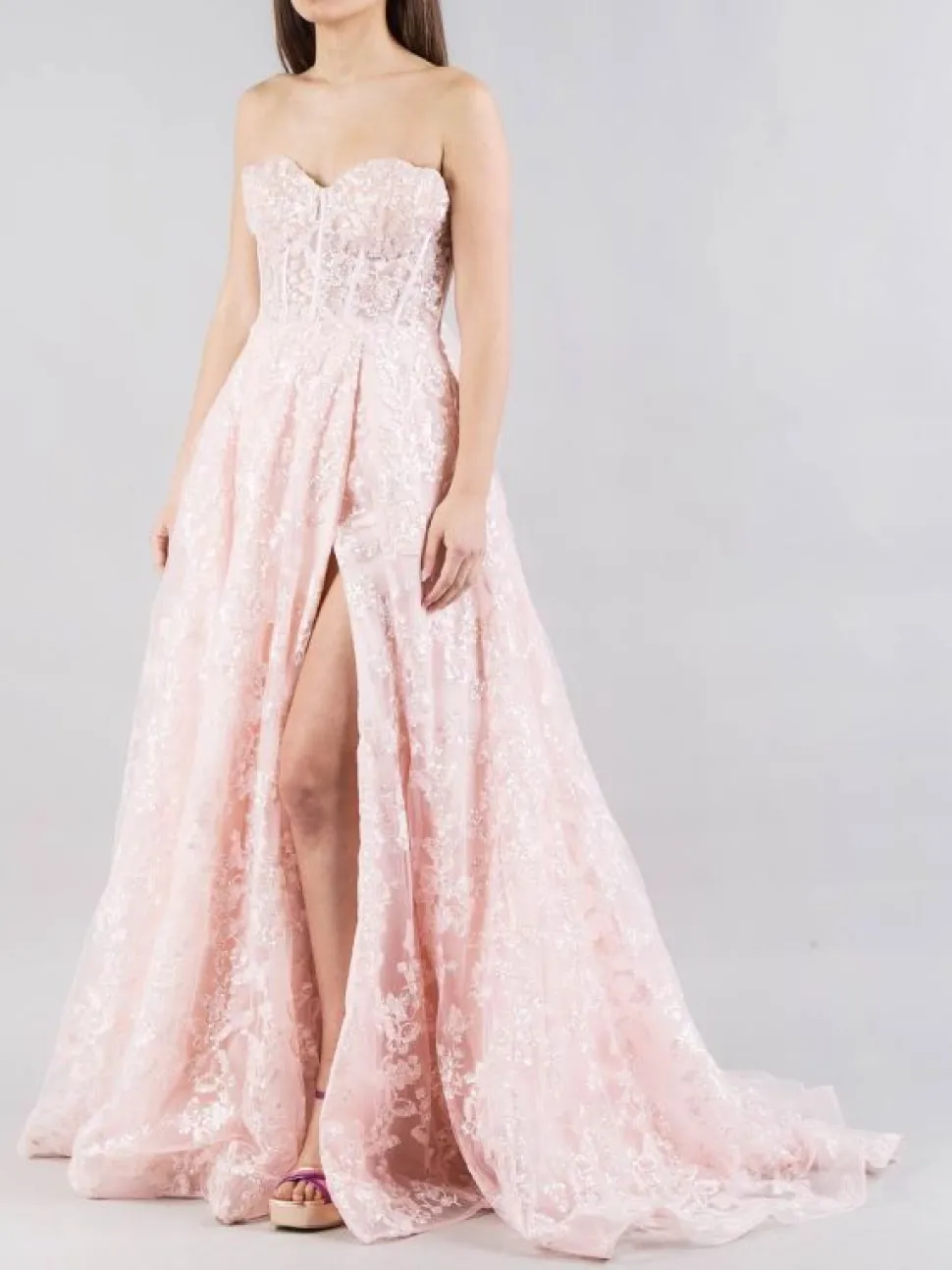 ABITO DA SERA IN TULLE RICAMATO