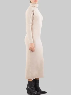 ABITO MIDI BEIGE A COSTINE CON COLLO ALTO E APERTURA SULLA SPALLA