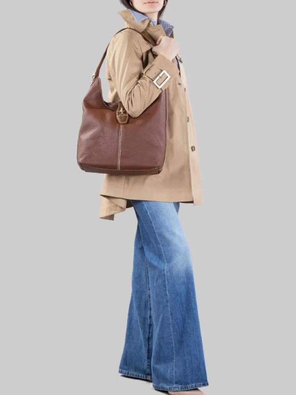 BORSA HOBO IN PELLE MARTELLATA MARRONE CON ICONICI GANCI FAY