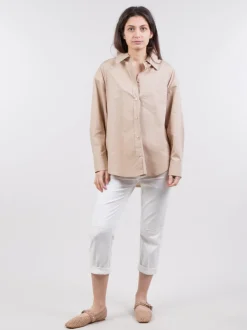 Camicia con ricamo