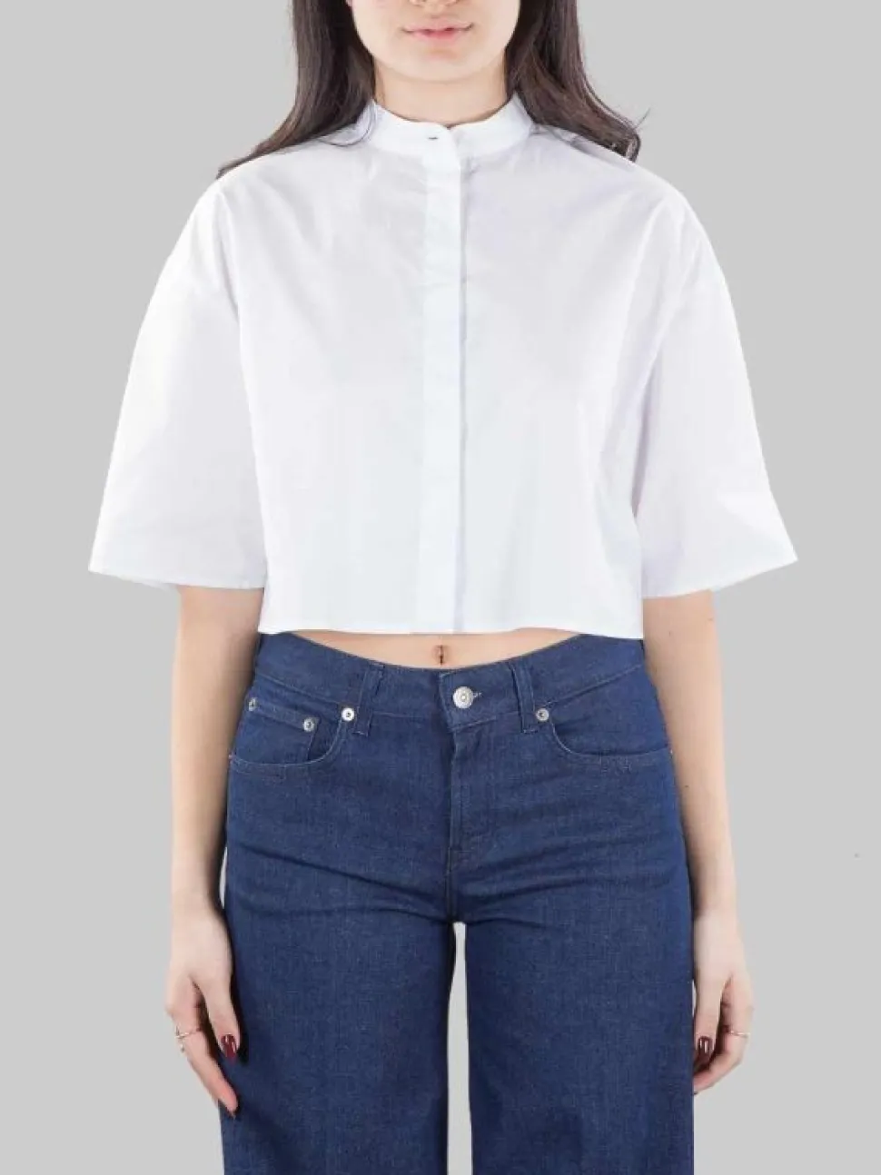CAMICIA CORTA BIANCA CON COLLETTO ALLA COREANA MODELLO BOXY