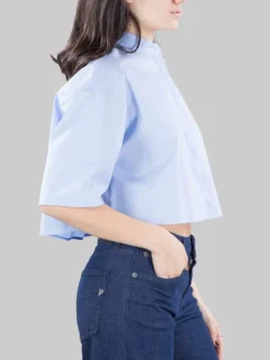 CAMICIA CORTA CELESTE CON COLLETTO ALLA COREANA MODELLO BOXY