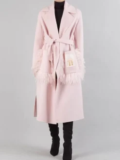 CAPPOTTO LUNGO IN LANA ROSA CON TASCHE PROFILATE DI PIUME