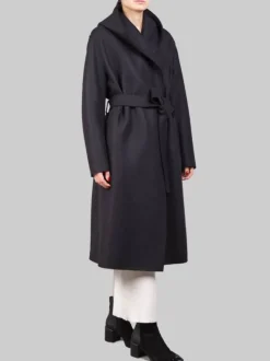 CAPPOTTO LUNGO NERO "A VESTAGLIA" IN LANA VERGINE PRESSATA CON CINTURA