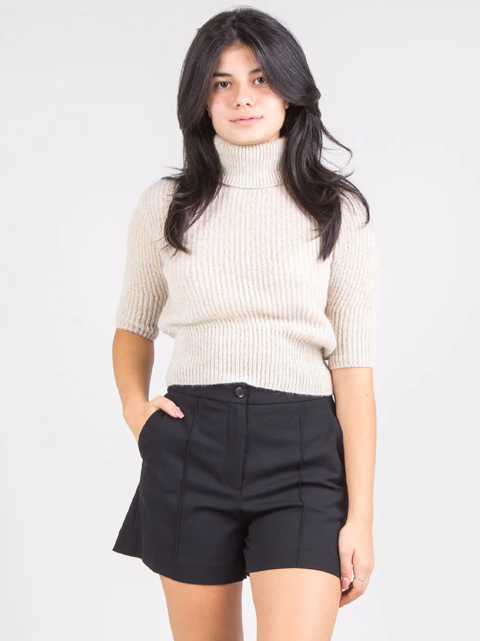 Dolcevita crop