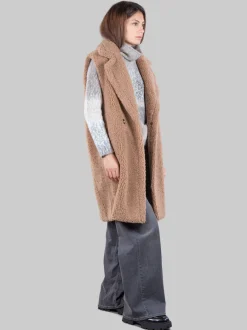 Gilet lungo in ecopelliccia