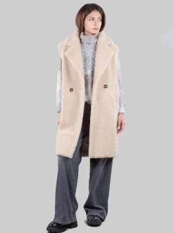 Gilet lungo in ecopelliccia