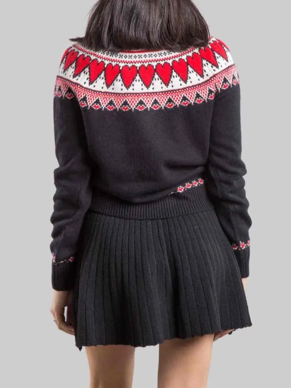 MAGLIA PULLOVER IN STILE NORDICO NERA A FANTASIA CUORI