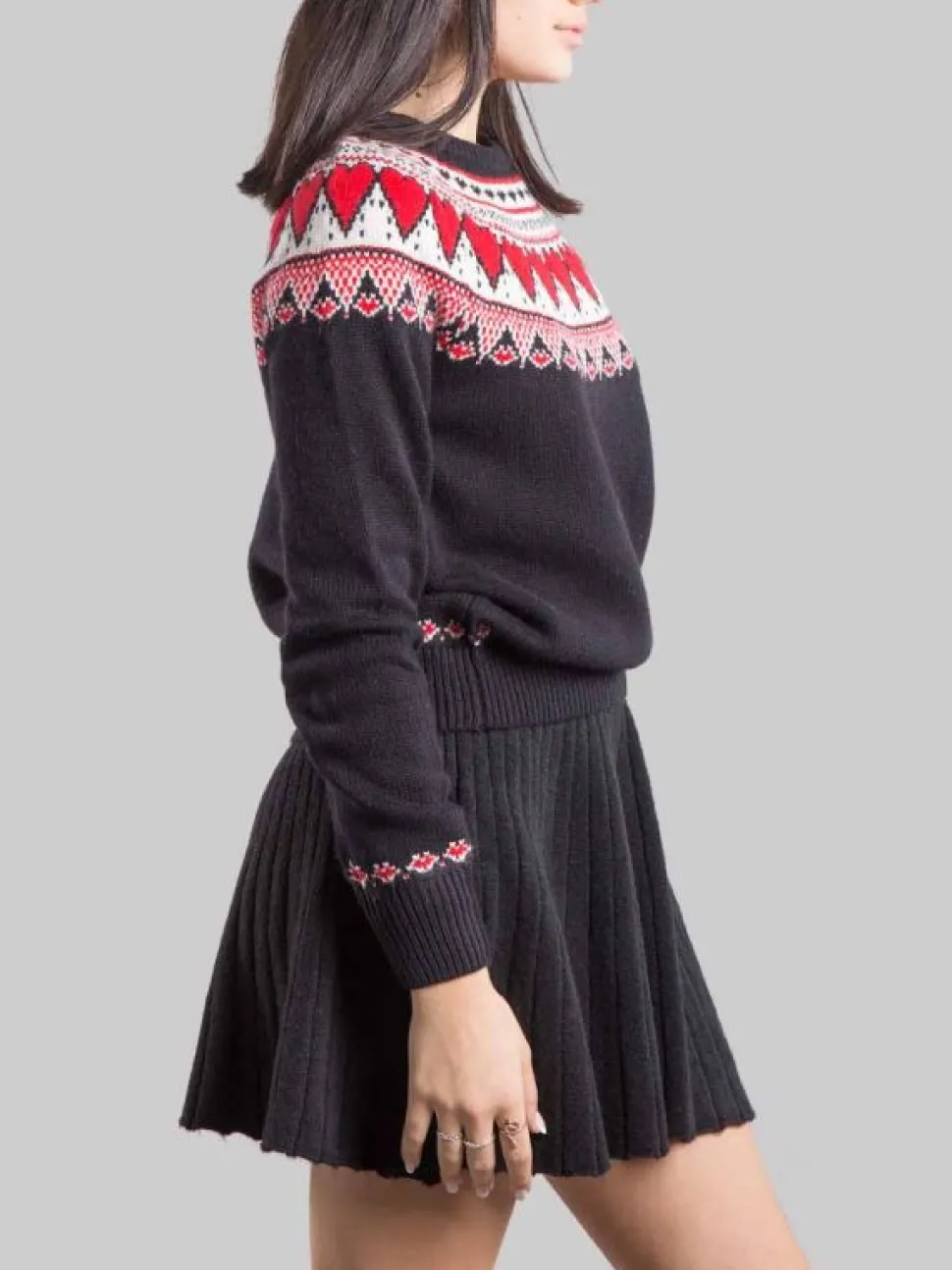 MAGLIA PULLOVER IN STILE NORDICO NERA A FANTASIA CUORI