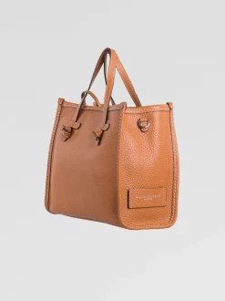 Marcella 32