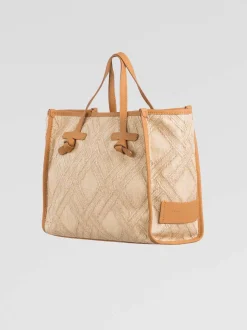 Marcella 32