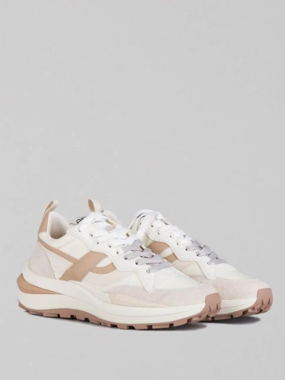 RUNNERS IN PELLE E TELA