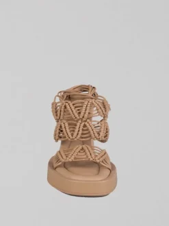 SANDALI ALTI IN PELLE INTRECCIATA