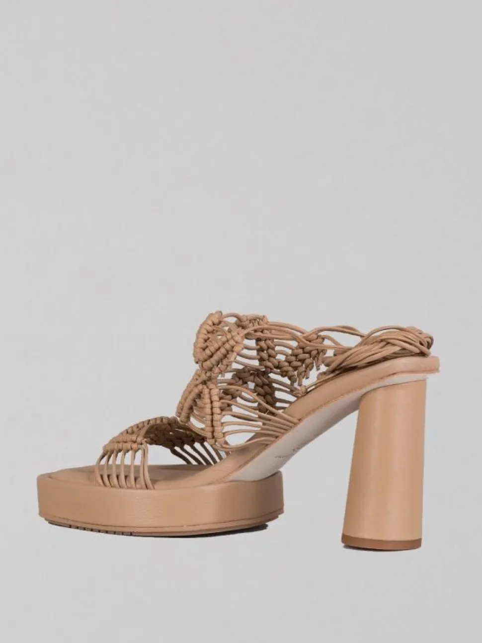 SANDALI ALTI IN PELLE INTRECCIATA