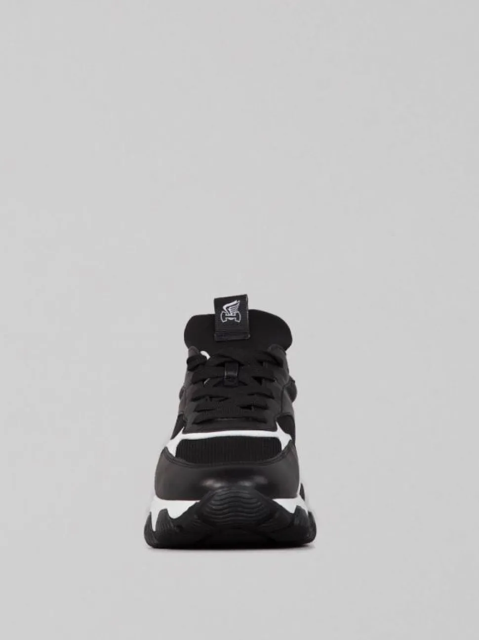 SNEAKER HYPERACTIVE NERA CON DETTAGLI IN BIANCO