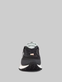 SNEAKER IN PELLE, NYLON LUCIDO E MATERIALE TECNICO EFFETTO GOMMATO REALIZZATA A MANO