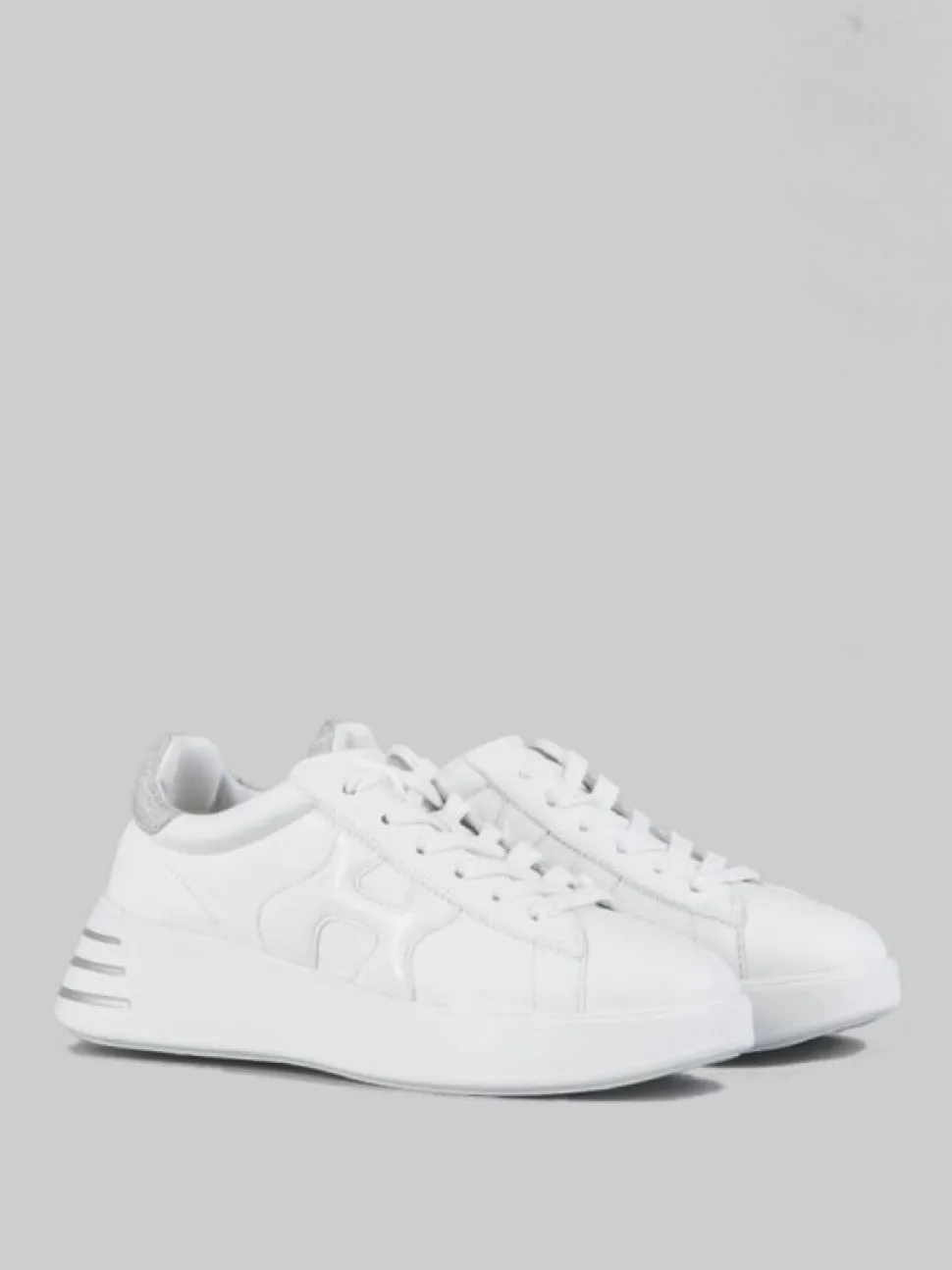 SNEAKER REBEL
